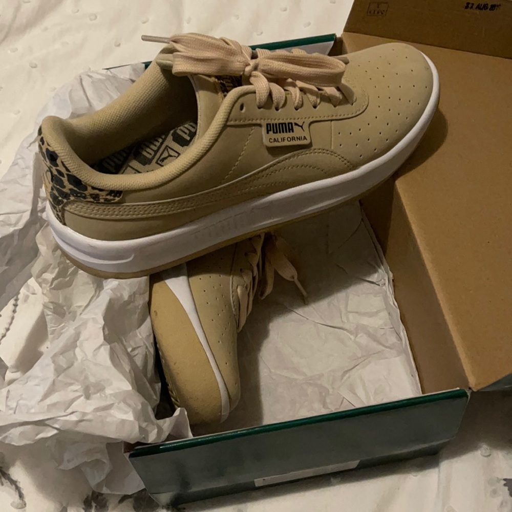 Cheetah print pumas